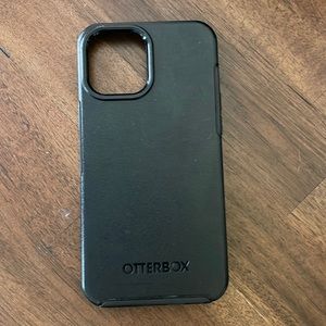 iPhone 12 Max otter box symmetry case